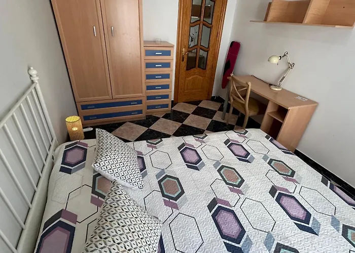 Piso En Malaga * Arenas (Malaga)